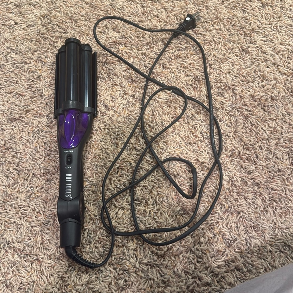 Hot tools hair waver.